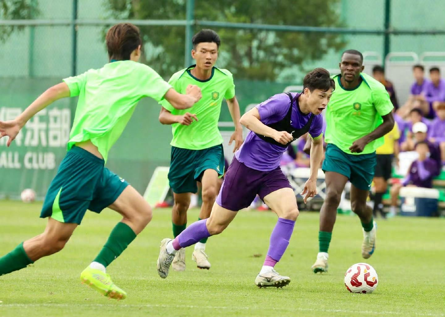 足球较量细节：河南建业攻守平衡全面发力迎来上升期的简单介绍